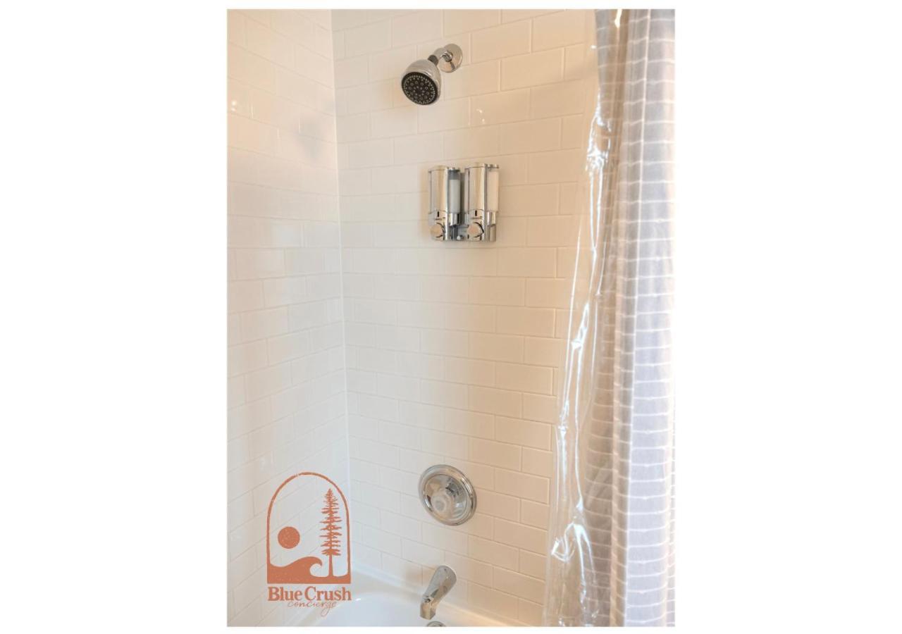 Wave Haven Waterfront Condo Hotel Tofino Ngoại thất bức ảnh